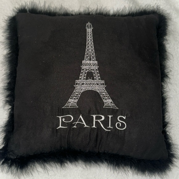 New Paris Eiffel Tower 18" Square Throw Pillow Hobby Lobby - Picture 1 of 8